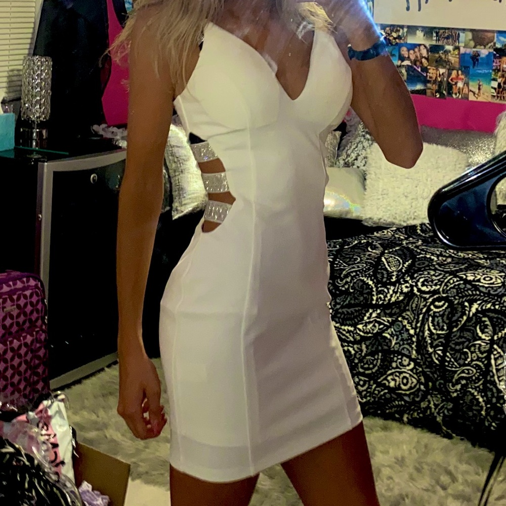 Windsor white dress